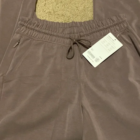 Athleta Seasoft Pant Dusky Rose XS - Picture 3 of 7